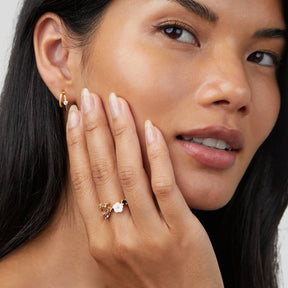 Bague motif fleur blanche cristal - raffinement