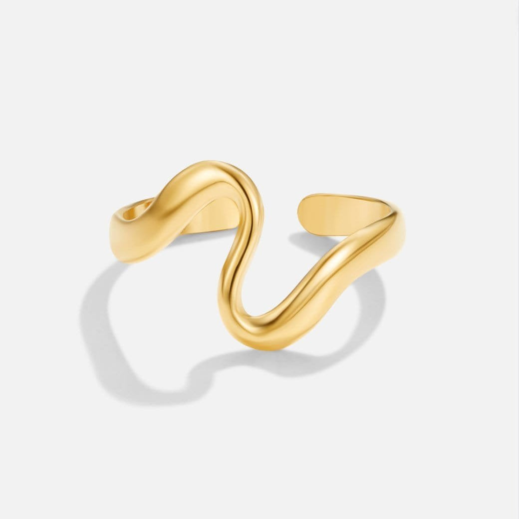Bague vague dorée vue de face soleil