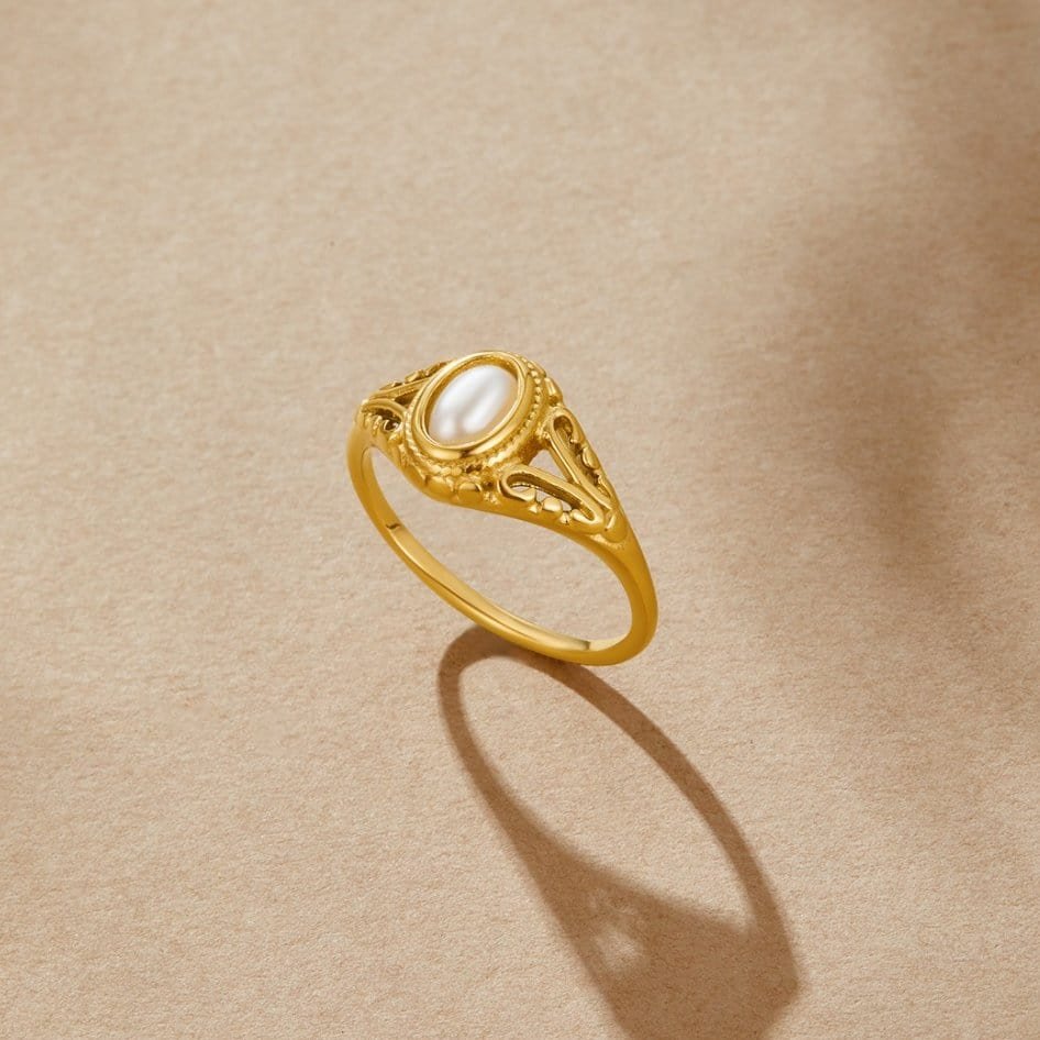 Bague royale ornée d'une perle naturelle majesté