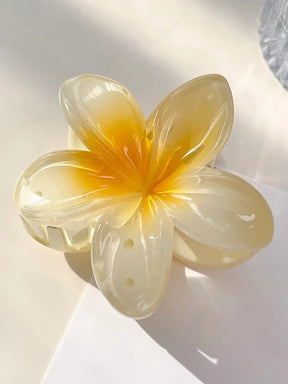 Barrette fleurie vue latérale étoile