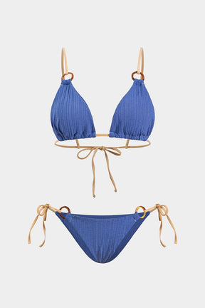 Bikini froncé bleu vue de face soleil