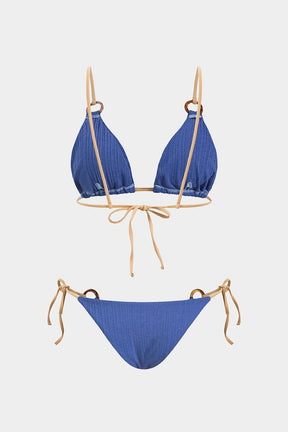 Bikini froncé bleu vue de dos vague