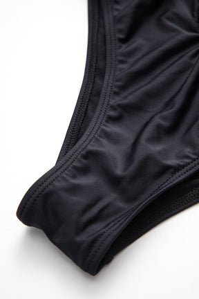 Bikini noir détail bas été