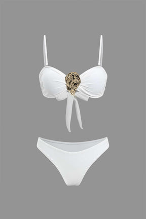 Bikini métallisé vue de dos vague