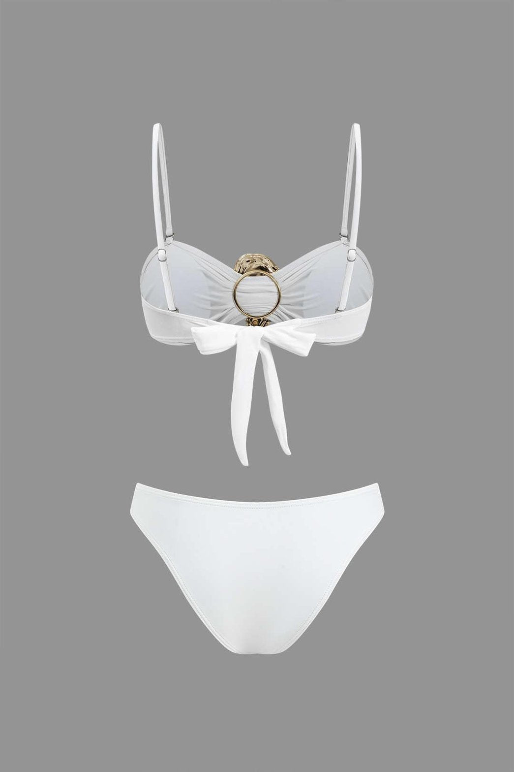 Bikini métallisé vue latérale plage