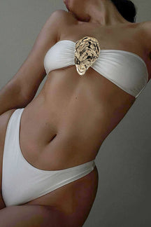 Bikini métallisé vue de face soleil