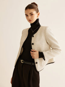 Blazer bicolore élégant vue de face harmonie