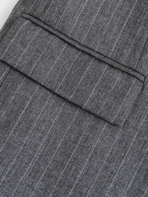Blazer rayé gris détail tissu raffiné
