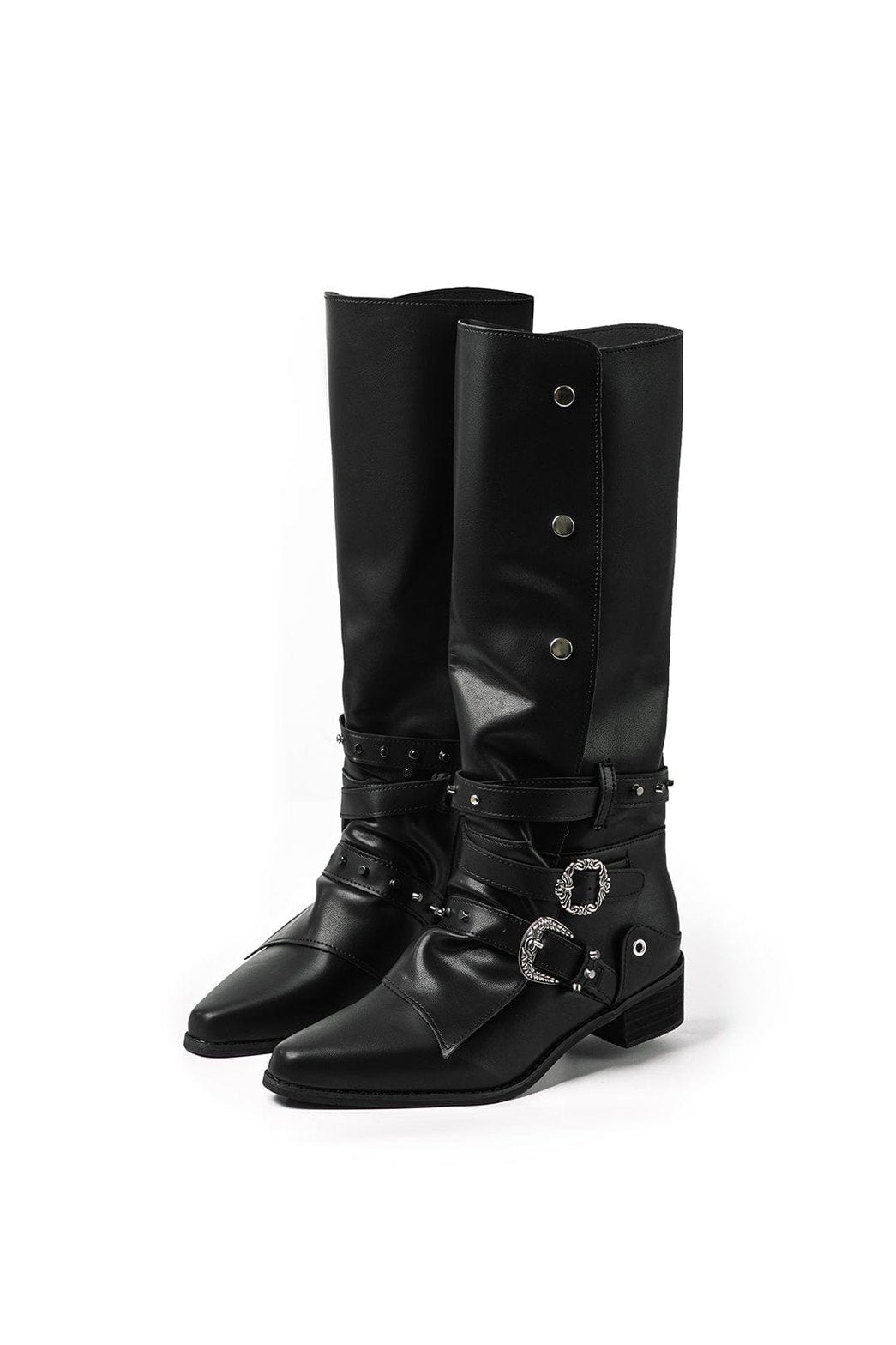Bottes motardes noires cloutées vue avant soleil
