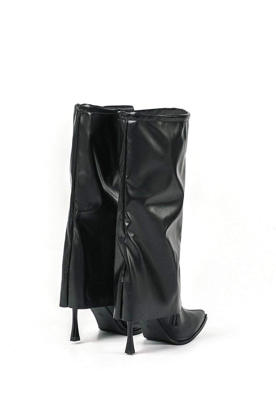Bottes noires à talon vue de profil étoile