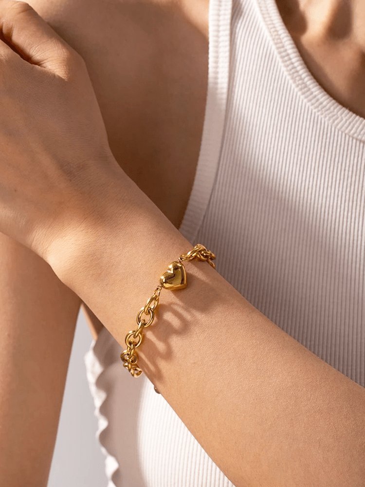 Bracelet chaîne avec pendentif cœur radieux