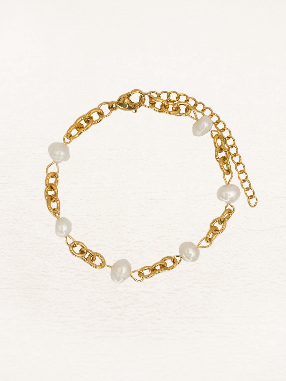 Bracelet perles et chaîne dorée élégant douceur