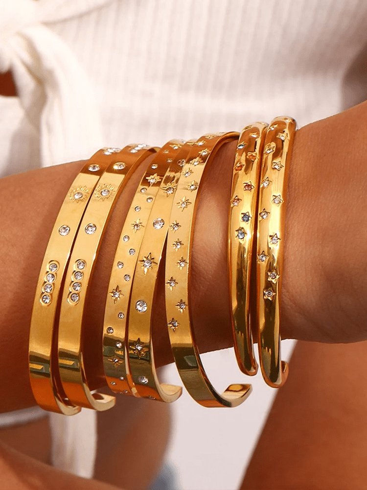 Bracelet jonc doré motif étoiles brillant