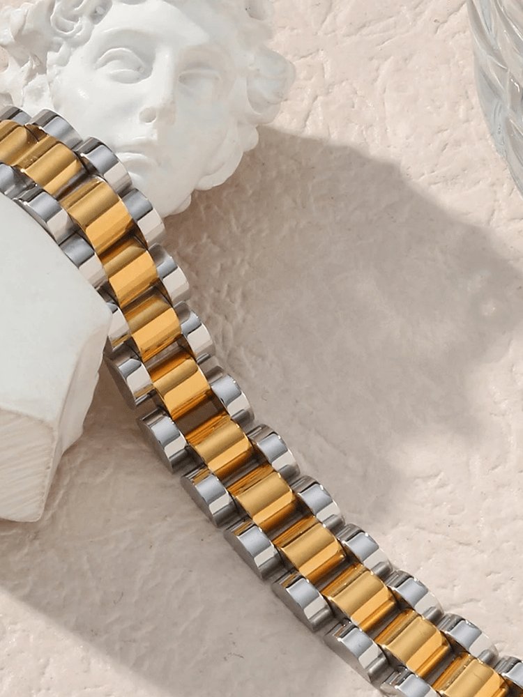 Bracelet or-argent porté élégant mystère