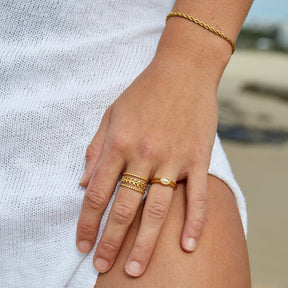 Bracelet torsadé or 18k fermoir lune