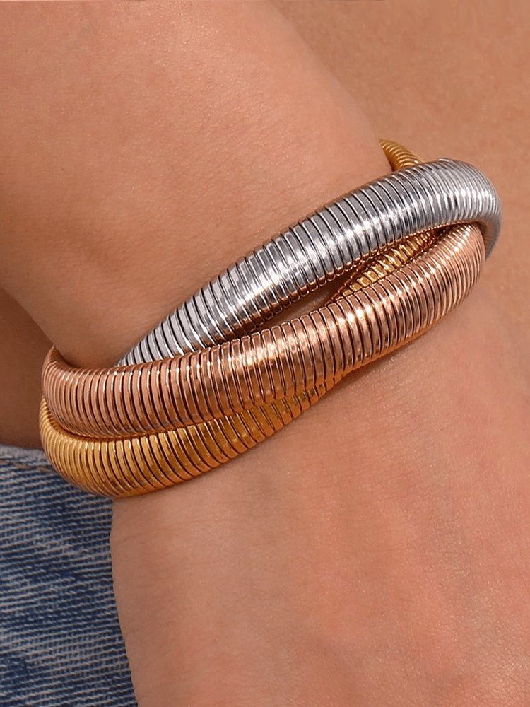 Bracelet serpent tricolore vue détaillée éclat