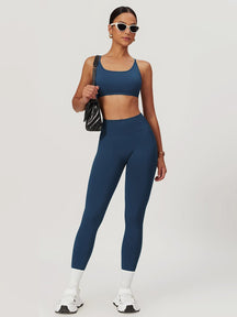 Brassière sport coupe ajustée bleu marine vague