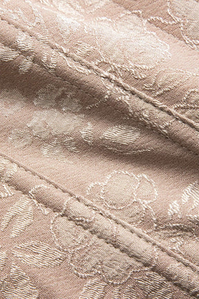 Détail des finitions du corset bustier perle
