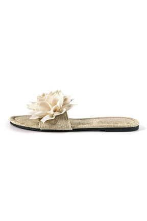 Détail fleur tissu chausson sérénité