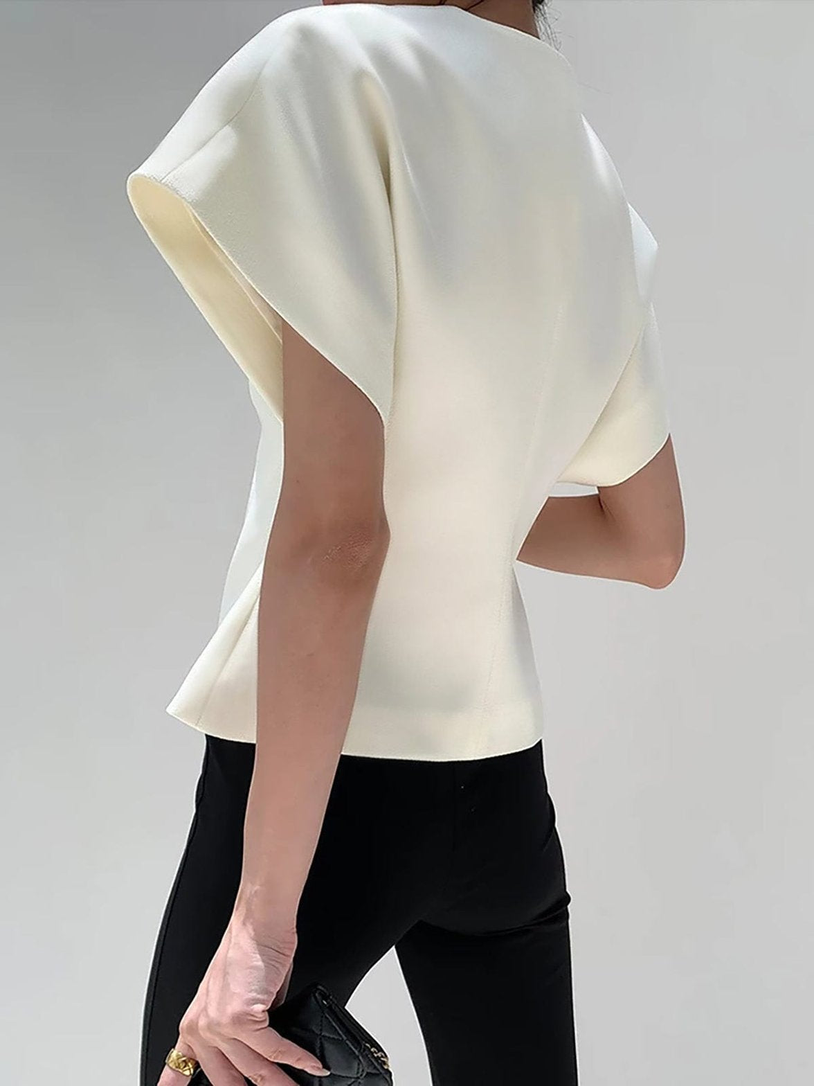 Chemisier blanc look professionnel harmonie