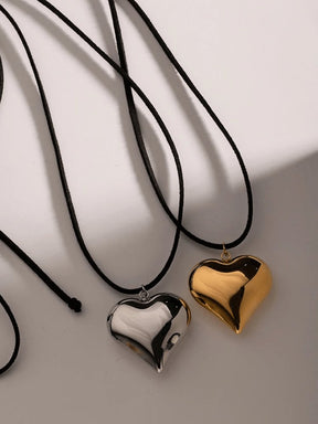 Style collier cordon noir douceur