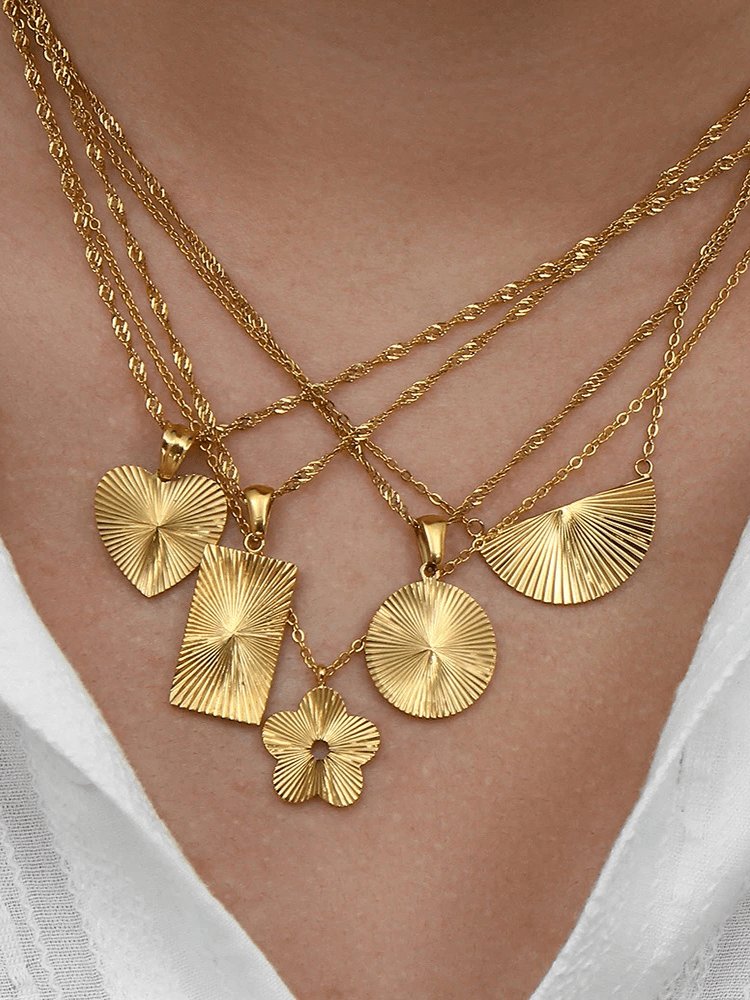 Collier cœur plaqué or brillance