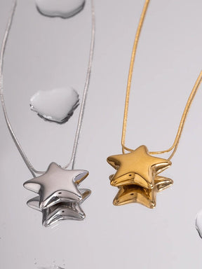Collier étoile vue rapprochée élégance