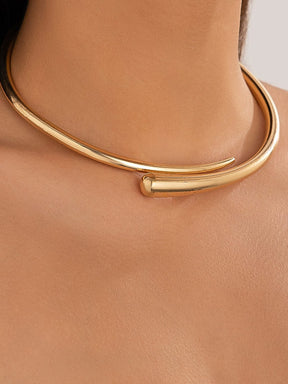 Collier minimaliste doré raffinement