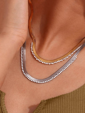 Collier serpent zirconium détail brillance