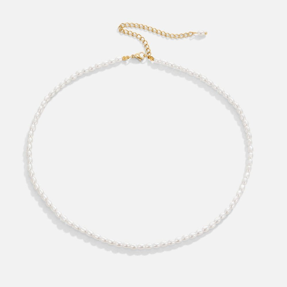 Vue d'ensemble du collier de perles gracieux