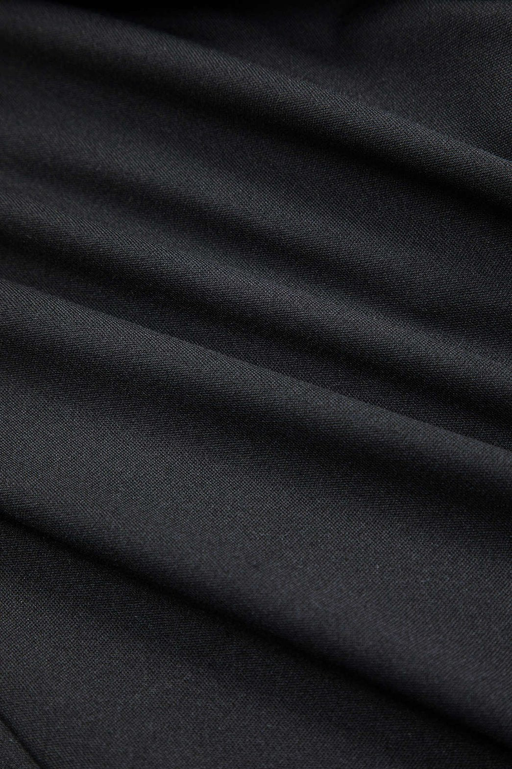 Combinaison élégante ajustée détail tissu style