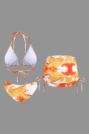 Ensemble bikini tie-dye orange vue côté plage