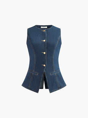 Ensemble denim chic pose décontractée vague