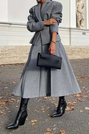 Ensemble tailleur gris élégant vue de face stellar