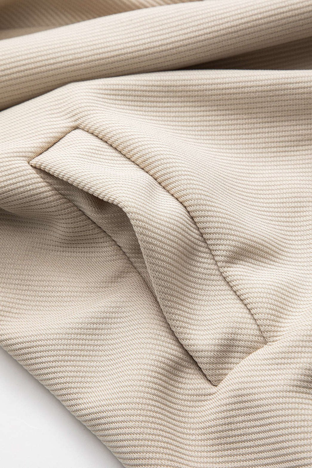 Ensemble coordonné beige stylé paisible