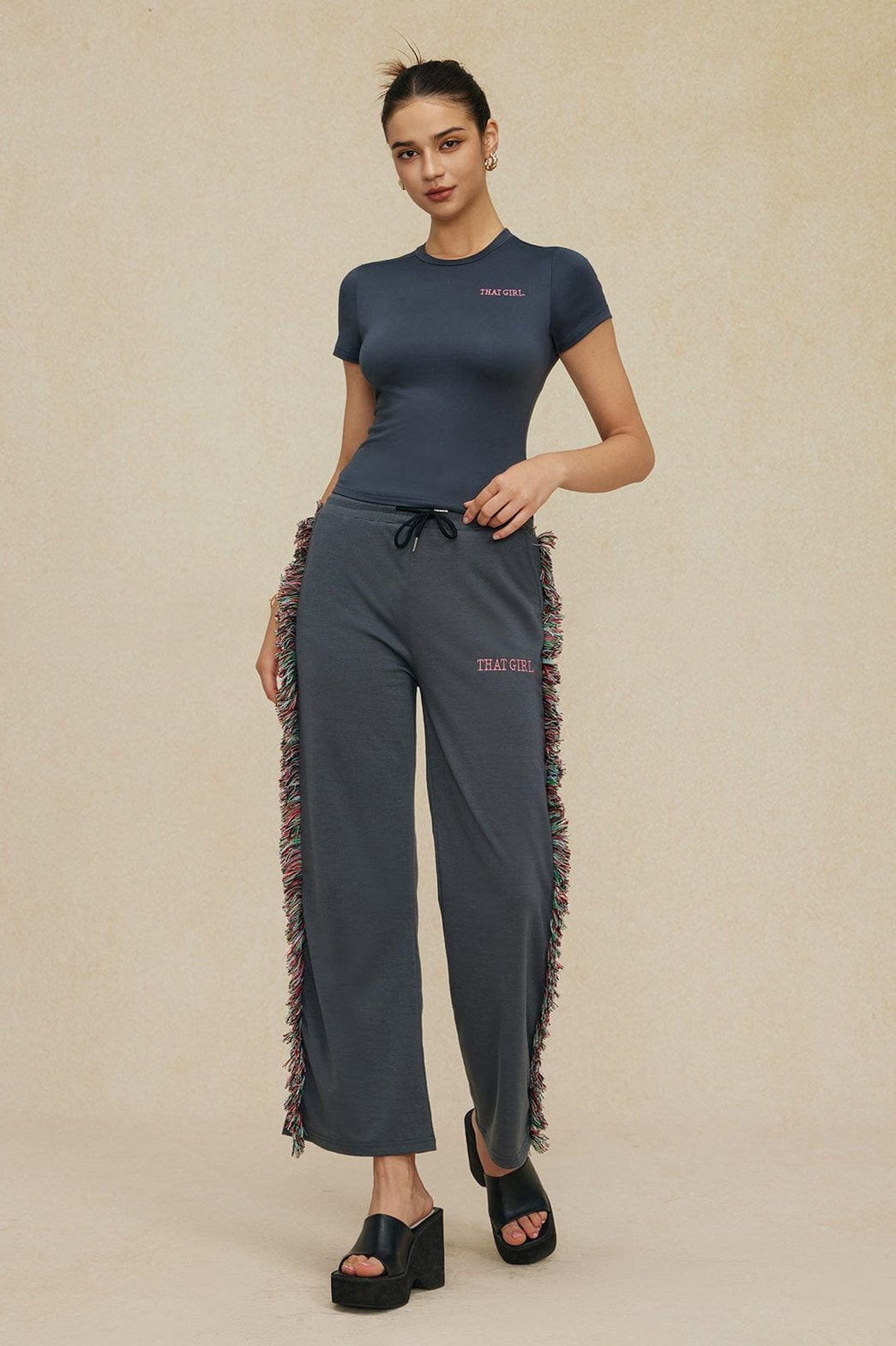 Ensemble Sport Chic T-shirt et Pantalon à Franges