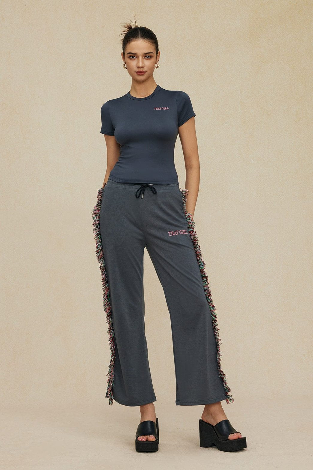 Ensemble Sport Chic T-shirt et Pantalon à Franges
