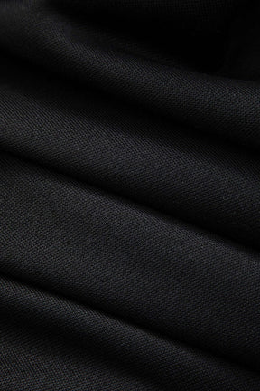 Ensemble sportswear noir col roulé vue rapprochée passion