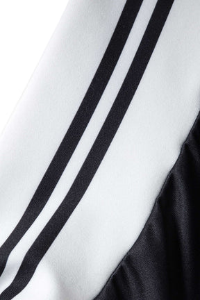 Ensemble sportif détail des finitions vent