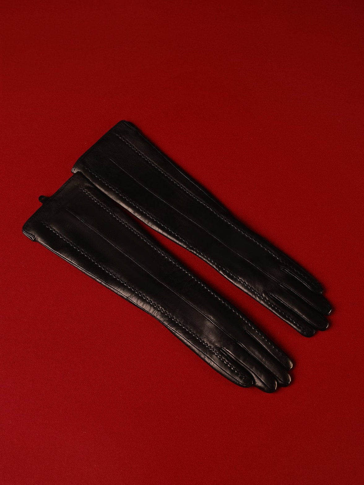 Gants longs en cuir noir élégant harmonie