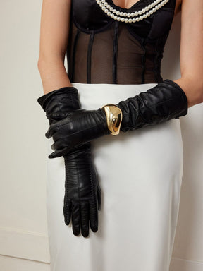 Gants longs vue détaillée sophistication