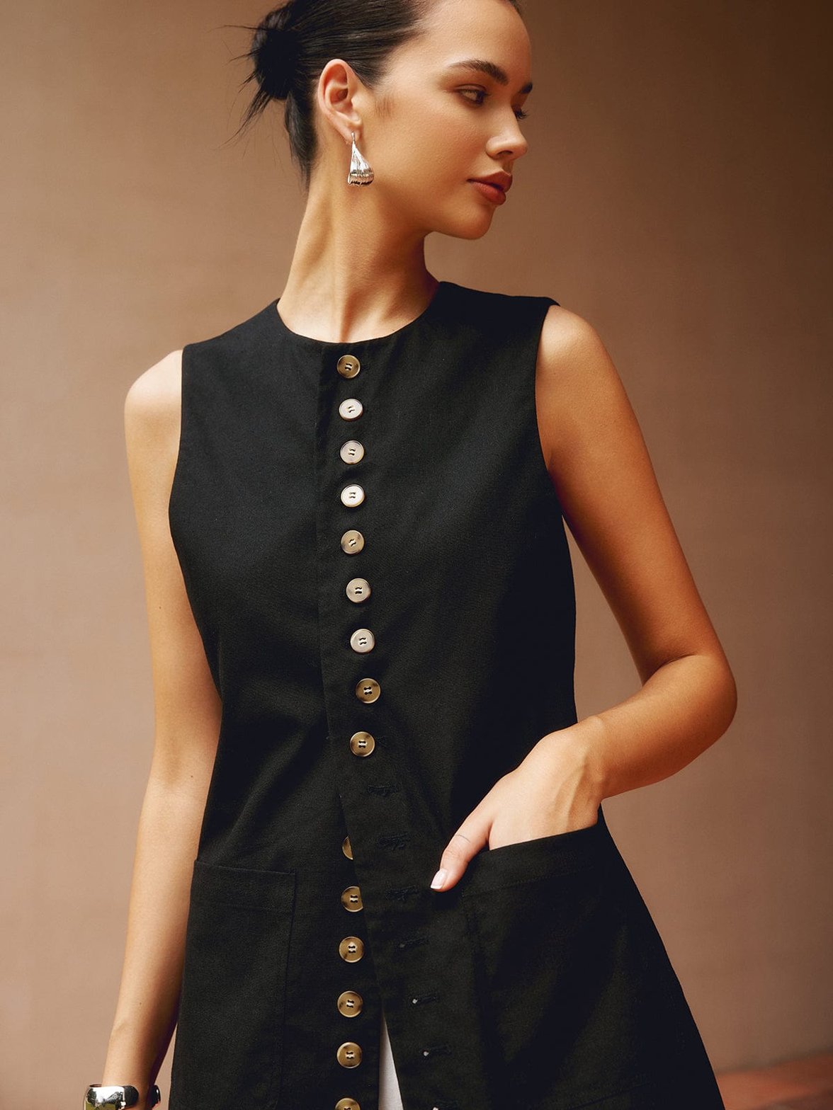 Gilet sans manches moderne audacieux