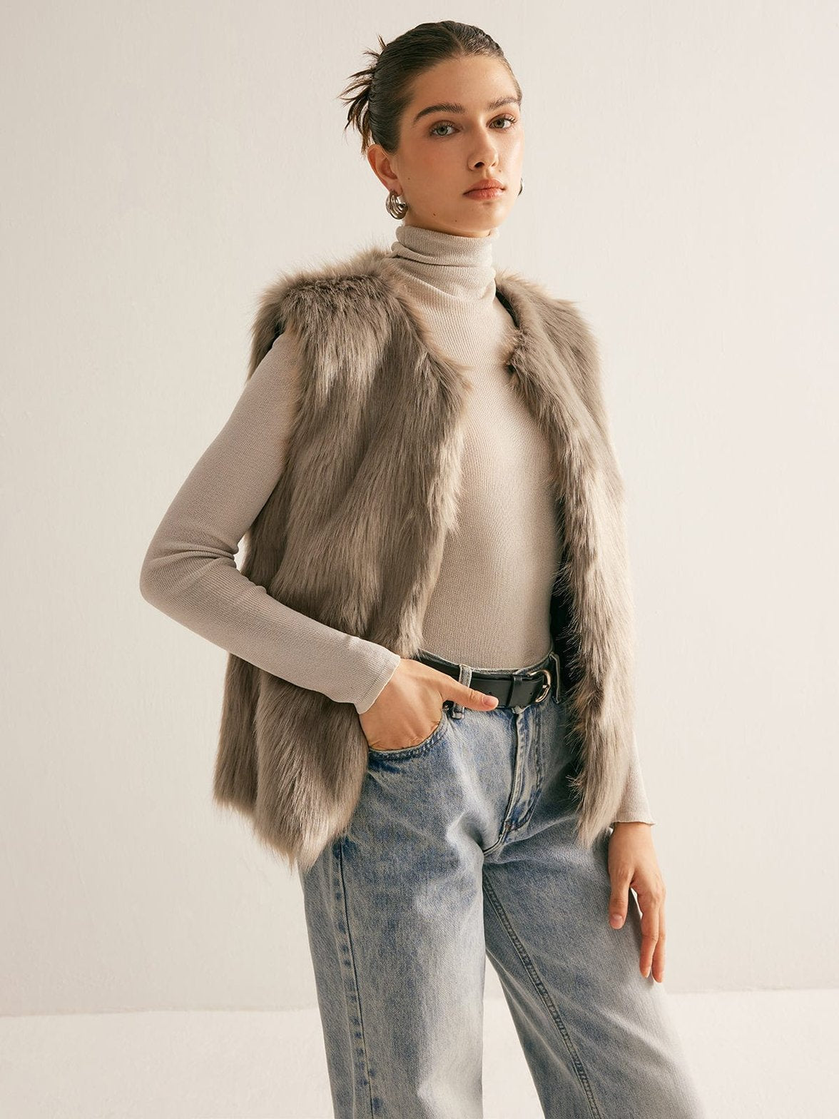Gilet fausse fourrure gris élégant douceur