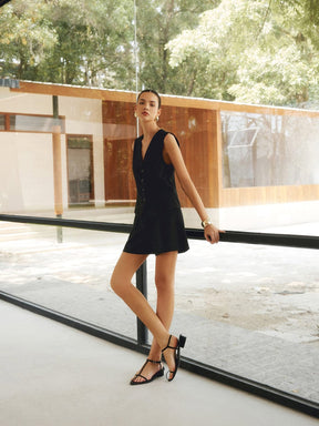 Gilet tailleur noir porté sophistication