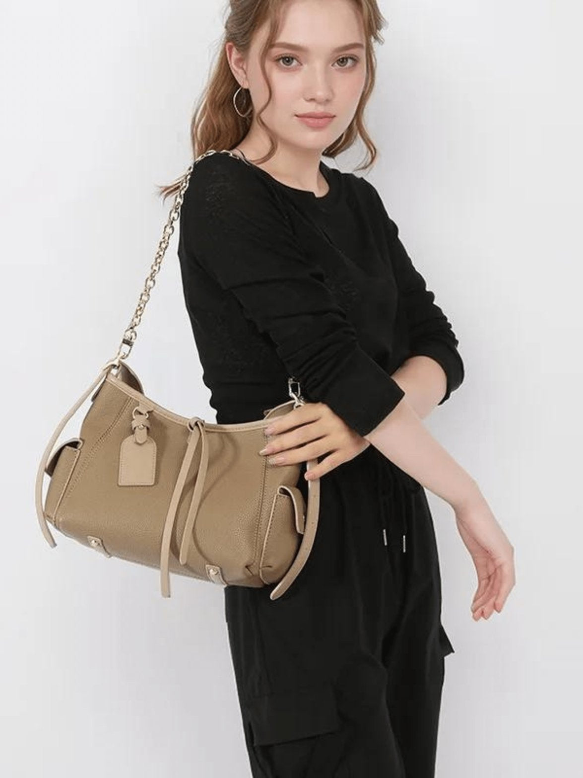 Sac porté à l'épaule avec chaîne pluie