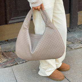 Sac tressé luxe bordeaux élégance