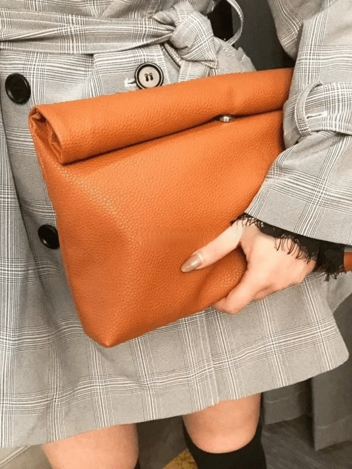 Pochette élégante vue intérieure nuage
