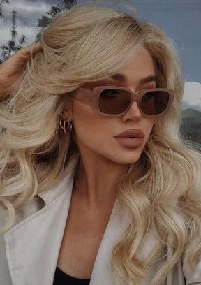 Lunettes de soleil design moderne - Élégance
