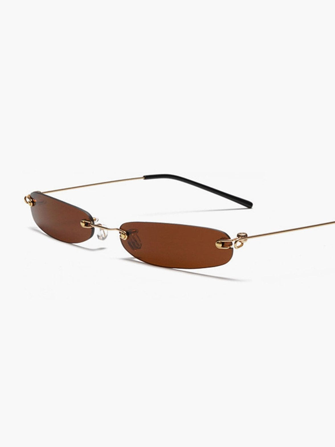 Lunettes de soleil design épuré vue de profil étoile