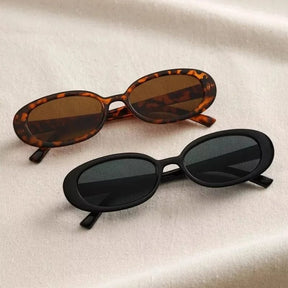Lunettes de soleil élégantes ovales cristal